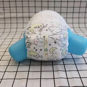 Nouveauté Couches et culottes pour bébé jetables de qualité B Douces et respirantes Prévention des fuites 3D Feuille supérieure ultra douce Confort Échantillon gratuit - Product Image 3