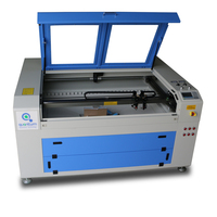 Machine de gravure et de découpe au laser CO2 1390 pour le bois, le verre, le papier, les plaques