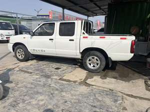 Nissan D22 2.4L Gasolina 2WD Premium, Camioneta Multiusos con Volante a la Izquierda, Gran Éxito de Ventas en el Mercado de Autos Usados de China - Product Image 4