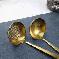Ensemble de louches à soupe et cuillères ajourées en acier inoxydable 304 doré satiné mat, à long manche, pour buffet, hôtel, restaurant, vente en gros