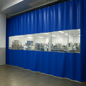 Cortinas Industriales de PVC Vinilo Transparente, Resistentes e Insonorizadas, Divisores de Paredes - Product Image 3