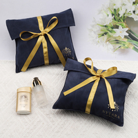 Pochette à rabat en daim 26x22cm avec logo personnalisé, sac d'emballage cadeau pour mariage et fête, sac anti-poussière pour bijoux et vêtements avec ruban à nœud