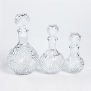 1L Glas-Dekanter mit Luftdichtem Kugelverschluss Whiskey-Dekanter-Set für Alkohol Wein Mundwasser Bourbon Brandy Likör Saft - Product Image 1