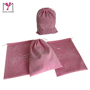 MUYANG Custom Logo Luxury pink velvet bag Gift Hair Bag <b>Sets</b> with Hair Tag Label Hot Comb - Product Image 1