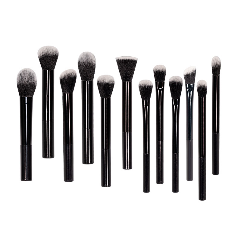 Ensemble de 2 pinceaux de maquillage noirs