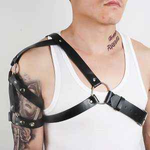 Vendita calda regolabile per il corpo Gay imbracatura cinturino Fetish uomo sessuale petto <span class=keywords><strong>in</strong></span> finta pelle cinture Rave abbigliamento Gay - Product Image 2