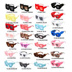 卸売ビッグフレームパーティーアイウェアキャットアイヘアリーファッションサングラスブランドトレンディなレディースぬいぐるみファーサングラススクエア - Product Image 1