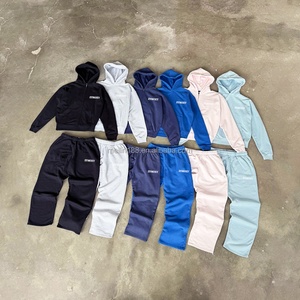 Ensemble de survêtement personnalisé de haute qualité pour hommes, style streetwear, avec pantalon de jogging ample et sweats à capuche – Fabricant de survêtements - Product Image 1