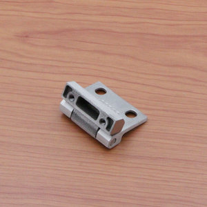 Bisagra en L de aleación de aluminio Xin Jieliang HFC95-49 para equipos de gabinetes industriales, fundición a presión - Product Image 1