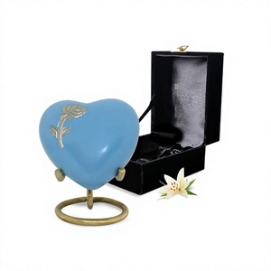 Petite Urne pour Cendres Urne en Coeur pour Homme et Femme Bébé Garçon et Fille Urne de Crémation en Coeur Bleu avec Sac Gratuit - Product Image 1