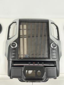 หน้าจอวิทยุ DVD ระบบ Android 13 ขนาด 12.1 นิ้ว <span class=keywords><strong>ส</strong></span>ไตล์ Tesla ชิปประมวลผล Snapdragon 665 <span class=keywords><strong>ส</strong></span>ำหรับรถยนต์ Chevrolet Silverado GMC Sierra ปี 2019-2021 รองรับ CarPlay หน้าจอ QLED - Product Image 2