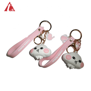 Porte-clés en PVC personnalisé sur mesure avec logo client pour promotion, fabriqué en usine depuis 22 ans, spécialisé dans les porte-clés d'action en PVC OEM - Product Image 4