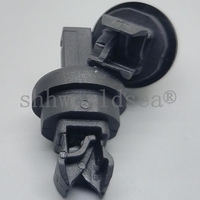 100 pièces/sac Clip en plastique pour Nissan 79916JD00A