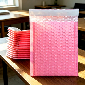 Bolsa de Correo con Logotipo Personalizado y Superficie Mate de 5x9 Pulgadas, Bolsa de Dimensiones Personalizadas para Empaquetado de Marca Minimalista - Product Image 1