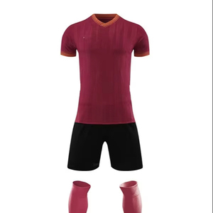 Maillots de football hautement personnalisés. Nous prenons en charge les commandes que nos concurrents n'osent pas prendre en charge. Contactez-nous pour plus d'informations. - Product Image 1