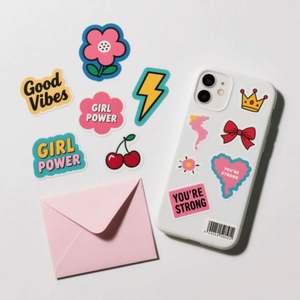 Etiqueta Adhesiva Transparente Personalizada a Prueba de Agua para Cosméticos, Impresión de Etiquetas Transparentes de PP para Botellas - Product Image 3