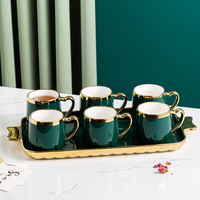 2024 lumière luxe européen ménage en céramique 8 pièces café thé ensemble pour tasse et bouilloire et plateau couleur verte brillant ligne dorée