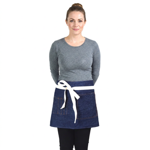 Uniformes d'hôtel personnalisables, tabliers de cuisine, tabliers pour le personnel d'entretien ménager, matériau durable et imperméable, bretelles réglables, tabliers en coton à la taille. - Product Image 1