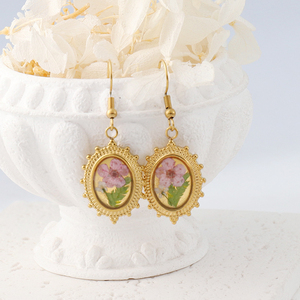 Pendientes Colgantes de Flores Prensadas Estilo Boho Vintage Hechos a Mano, Pendientes de Flores Secas para Mujer - Product Image 4