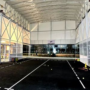 Carpa <span class=keywords><strong>de</strong></span> acero retráctil fácil <span class=keywords><strong>de</strong></span> instalar para almacenes, con longitudes <span class=keywords><strong>de</strong></span> 3 a 60 metros, ideal para canchas <span class=keywords><strong>de</strong></span> pádel. - Product Image 2