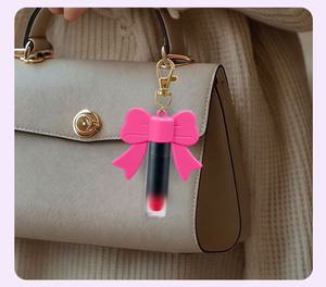 Soporte para bálsamo labial, llavero para bálsamo labial, llavero para brillo labial para mujer, para <span class=keywords><strong>Laneige</strong></span>, Summer Friday y Glossier, con cordón para bolso - Product Image 4