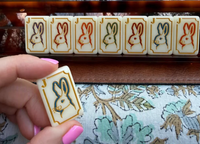 Tuiles de Mahjong Américaines Modernes de Luxe avec Motif Colibri et Tuile Joker Lapin Porte-Bonheur en Acrylique pour les Jeux du Dimanche