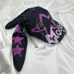 Niche Design Y2K Style américain casquette de Baseball Graffiti Punk Denim trou dans le trou oreilles de lapin chaîne Hottie personnage été décontracté - Product Image 1