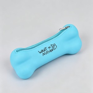 Linda Bolsa de Juguete para Mascotas con Cierre 'Want to Do Nothing' - Estuche para Huesos de Perro Suave y Elegante - Product Image 4