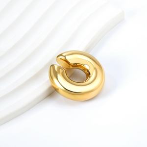 Joyería con Personalidad, Pendientes en Forma de C de Acero Inoxidable Chapado en Oro de 18k para Mujer, Sin Perforación, Estilo Punk, Clip para Oreja, Pendientes de Oreja Estilo Hip Hop - Product Image 3