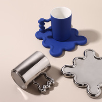 Vente en gros Nouvelle tasse à café de luxe en porcelaine chinoise avec plateau, couleur personnalisée, cadeau de fête pour couple