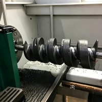 Machine de fraisage CNC horizontale à longue course 4 axes YH80-1500, efficacité élevée, précision de positionnement de 0,015 mm pour les industries de réducteurs