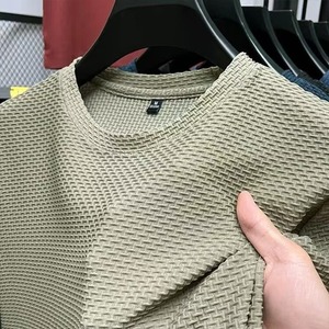 T-shirt da uomo all'ingrosso 2025 estivo in poliestere a rete effetto seta ghiaccio a maniche corte girocollo tessuto liscio traspirante vestibilità ampia - Product Image 4