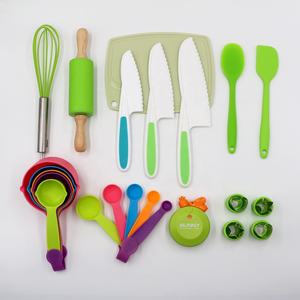 Mini juego <span class=keywords><strong>de</strong></span> cocina real para niños, utensilios <span class=keywords><strong>de</strong></span> silicona para hornear, conjunto <span class=keywords><strong>de</strong></span> cocina, accesorios <span class=keywords><strong>de</strong></span> cocina con delantal - Product Image 4