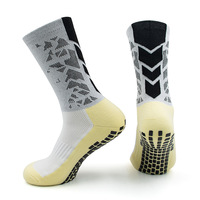 Zhongde Chaussettes de football pour hommes en coton et nylon avec logo personnalisé en silicone et PVC antidérapantes pour le sport