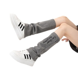 Buena calidad Rui mujer nueva subcultura japonesa y coreana inequidad letra bordado calcetines Jk viento dulce <span class=keywords><strong>moda</strong></span> todos los conjuntos de piernas de regazo - Product Image 1