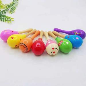 Maracas en bois, instrument de musique pour enfants, jouet éducatif pour enfants de 2 à 4 ans, design coloré, style aléatoire - Product Image 3