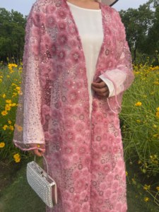 2025 Neue wunderschöne Perlen muslimische Strickjacke Rose Red bestickte Blumen Abaya MSL893 - Product Image 3