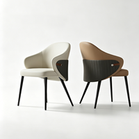 Chaise de salle à manger moderne minimaliste italienne avec dossier et accoudoirs, structure en acier, siège en cuir microfibre, mobilier de maison
