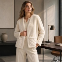 Manteau court d'hiver pour femme en fausse fourrure de vison, col en V, sans col, poches matelassées, ouverture frontale, 100 % polyester, doux et moelleux