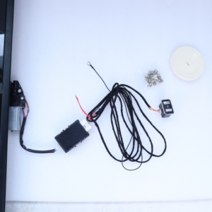 Accessoires de modification automobile en gros, kits intérieurs arrière de luxe taille standard OEM, <span class=keywords><strong>toit</strong></span> <span class=keywords><strong>ouvrant</strong></span> <span class=keywords><strong>électrique</strong></span> pour voitures universelles - Product Image 4