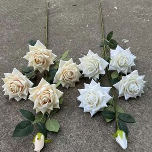 Fiore di Seta Artificiale Stile Europeo con Rami Alti, 4 Fiori e 1 Bocciolo, Decorazione Natalizia Ispirata allo Stile INS - Product Image 3