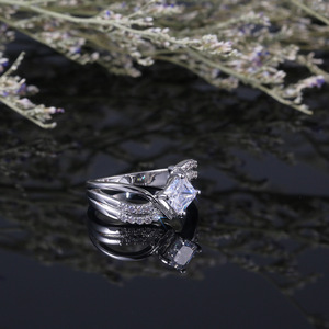 Anello da cocktail con zirconi quadrati per uomo e donna, elegante gioiello da dito alla moda - Product Image 6