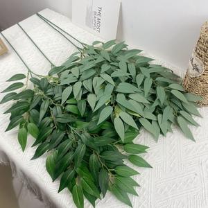 Vente en gros guirlande de verdure artificielle tiges de ruscus italiennes luxuriantes feuilles de saule pour bricolage Bouquets de mariage - Product Image 3
