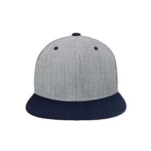 Sombrero Snapback en blanco de 6 paneles personalizado de dos colores con ala plana estructurada con tamaño ajustable, estilo deportivo informal, gorras de protección solar - Product Image 3