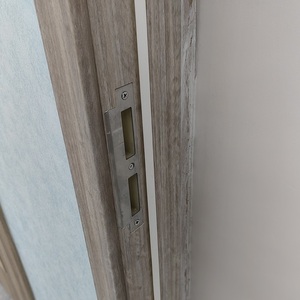 Panel de <span class=keywords><strong>Puerta</strong></span> de <span class=keywords><strong>Madera</strong></span> WPC PVC Multicolor de Diseño Moderno y Elegante Belsonwpc con Vidrio para Baño, Suministrado por Huangshan - Product Image 6