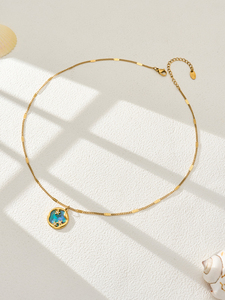 Collier Pendentif Circulaire en Acier Inoxydable Plaqué Or 18K avec Motif Carte Étoilée pour Femme - Vente en Gros de Bijoux de Mode Raffinés - Product Image 3