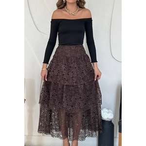 Jupe mi-longue marron taille haute en dentelle superposée pour femme, motif floral élégant, idéale pour les soirées - Product Image 1