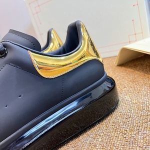 Chaussures de luxe haut de gamme pour hommes, baskets respirantes et tendance, chaussures épaisses noires personnalisées, chaussures de course en cuir véritable pour femmes - Product Image 6