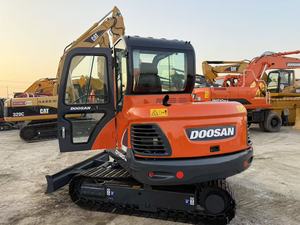 รถขุดไฮดรอลิกมือสอง DOOSAN/CAT/HYUNDAI DX60 สภาพดีเยี่ยม มีสินค้าในสต็อก - Product Image 6
