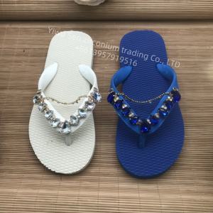 Alta moda glamour pantofola <span class=keywords><strong>sandali</strong></span> da spiaggia morbidi donna <span class=keywords><strong>infradito</strong></span> colorato con catene di cristallo V strass antiscivolo leggero - Product Image 4